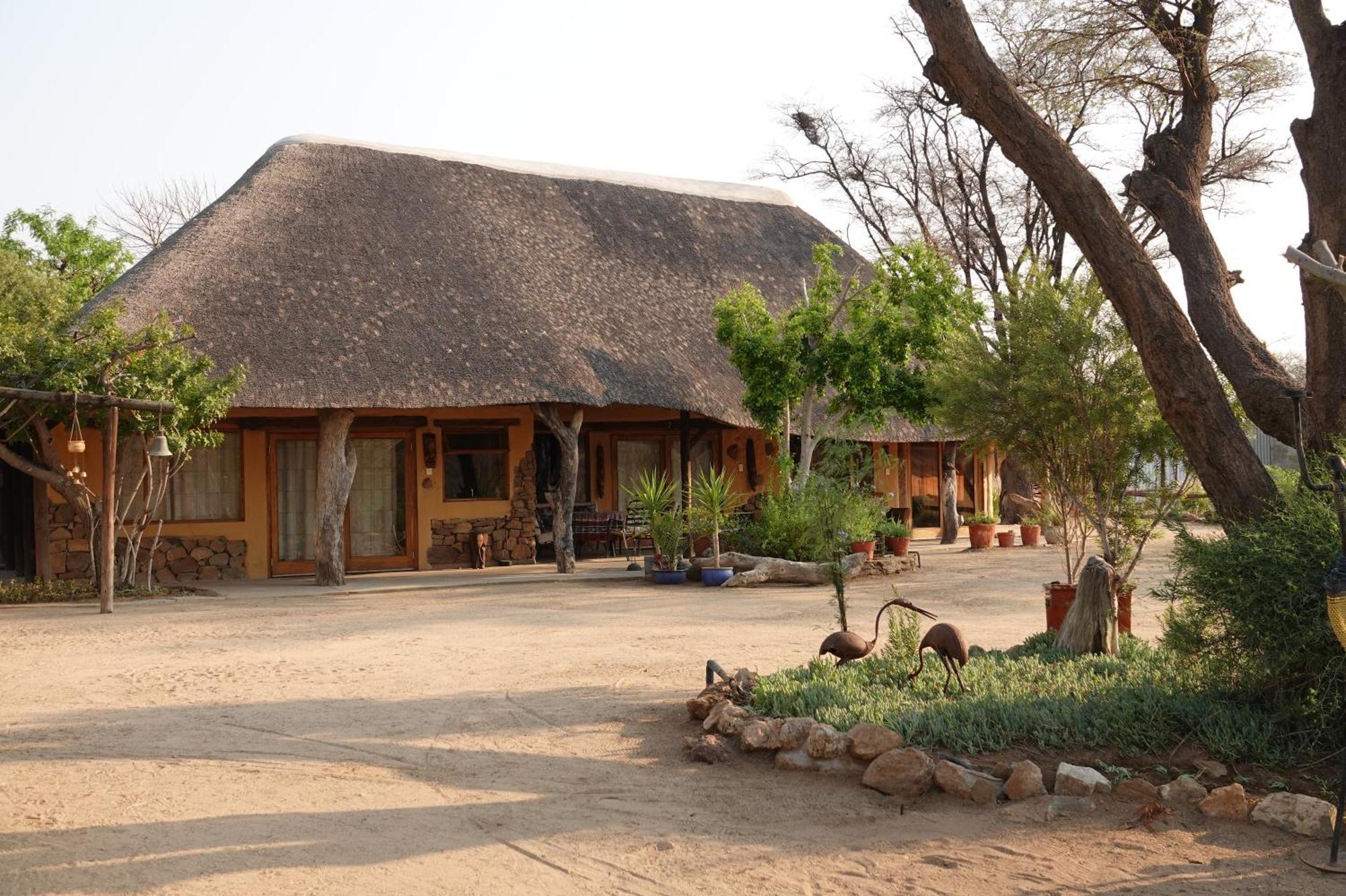 Camp Mara Hotel Omaruru Exterior foto